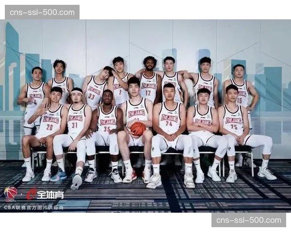 战术板：解析浙江稠州金租的“跑轰”体系如何在CBA生存